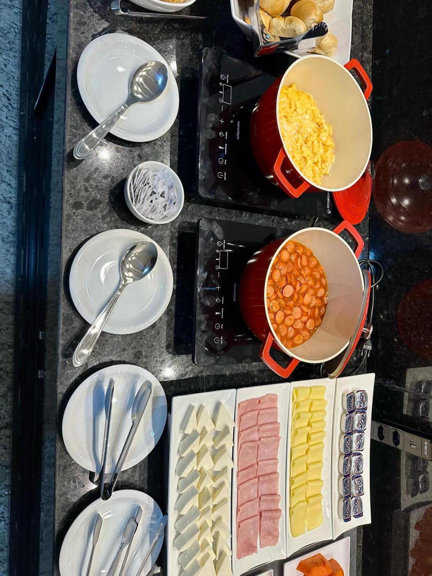 Hotel Premier 벨루오리존치 외부 사진